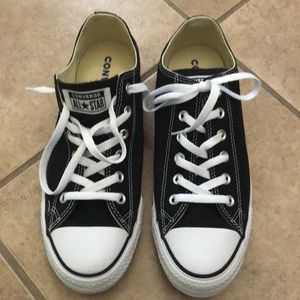 Converse All Star - Men’s: 8 - Women’s: 10